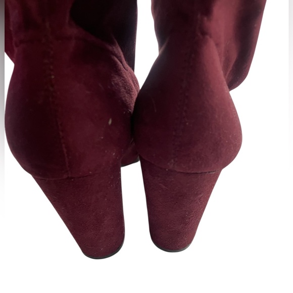 Plum ankle bootie chunky Heeled Boots with Sleek Silhouette, size 7 - Picture 4 of 10